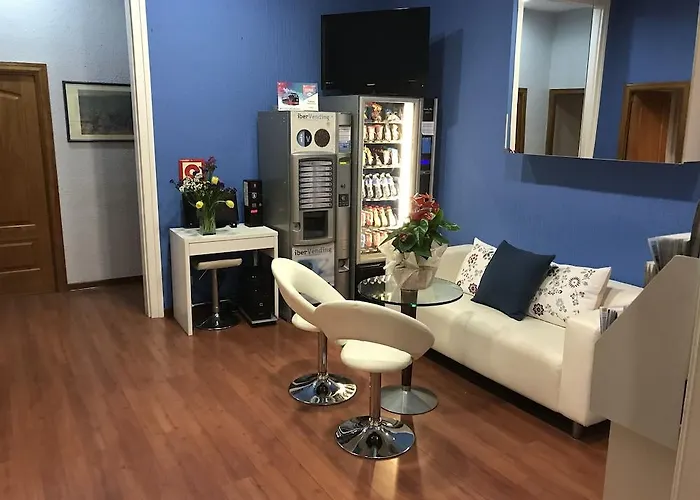 佩拉约酒店 *